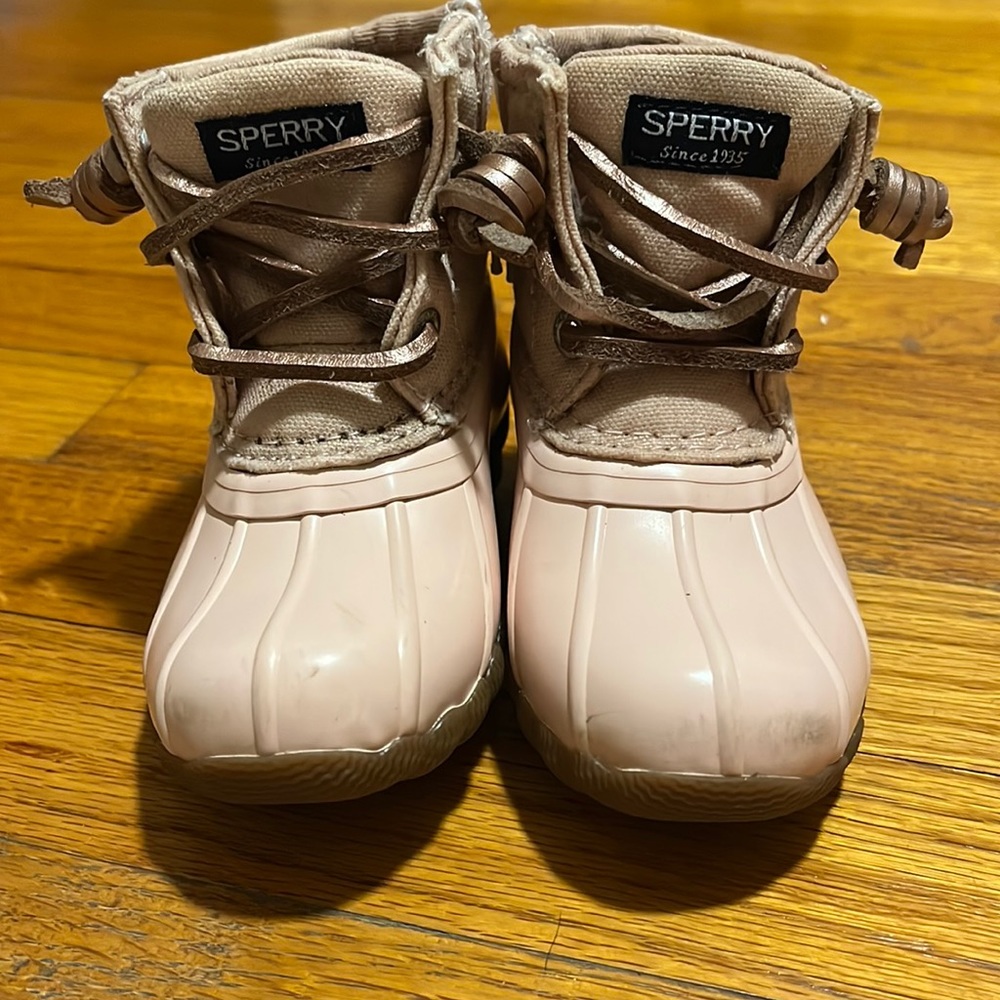 Toddler Sperry boots. Pink with pink shiny shoe laces.